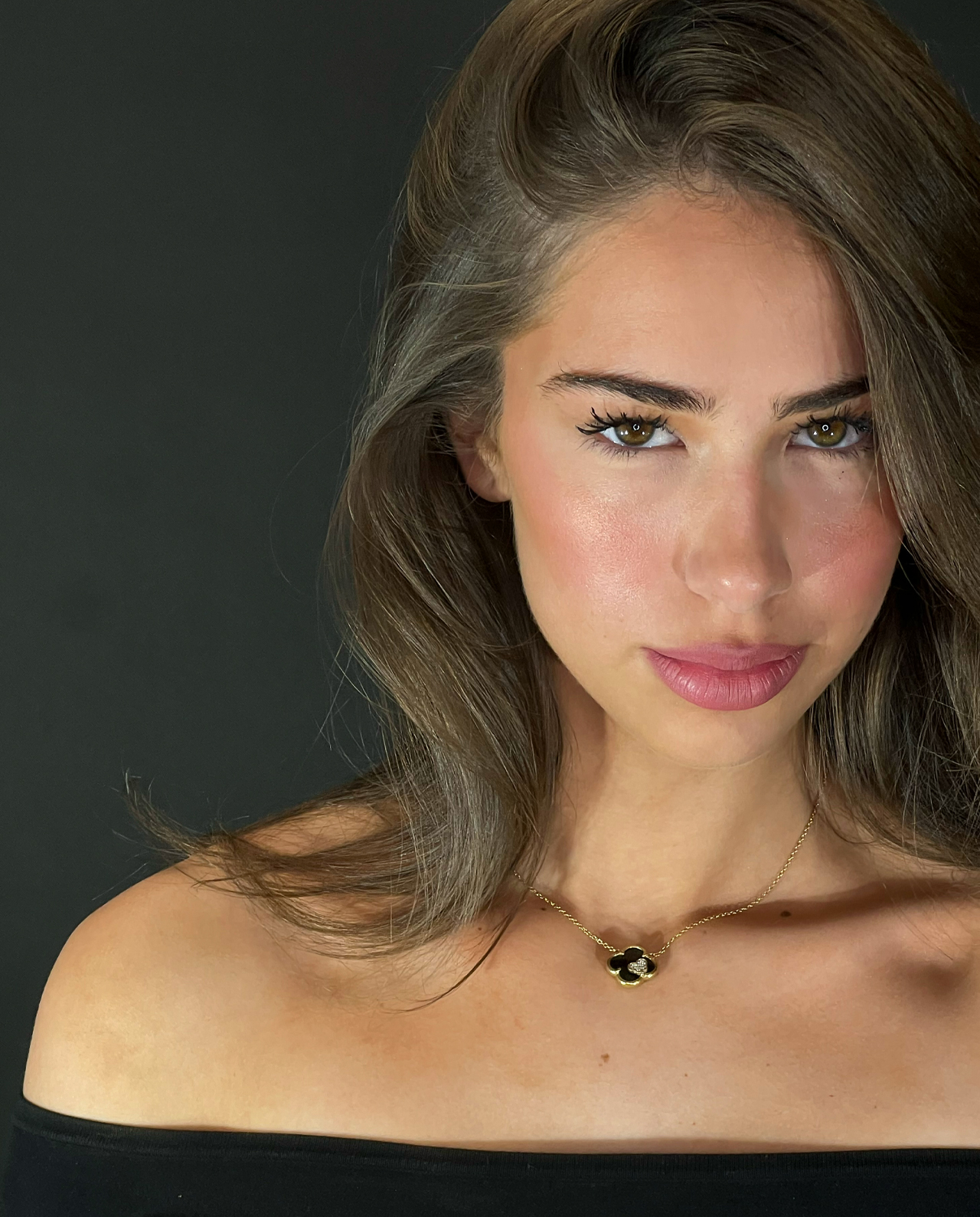 Clover Ketting Zwart (Kort)