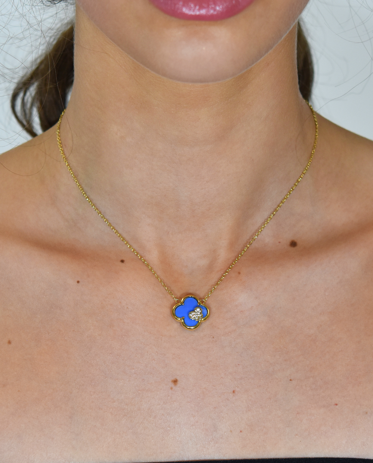 Clover Ketting Blauw (Kort)