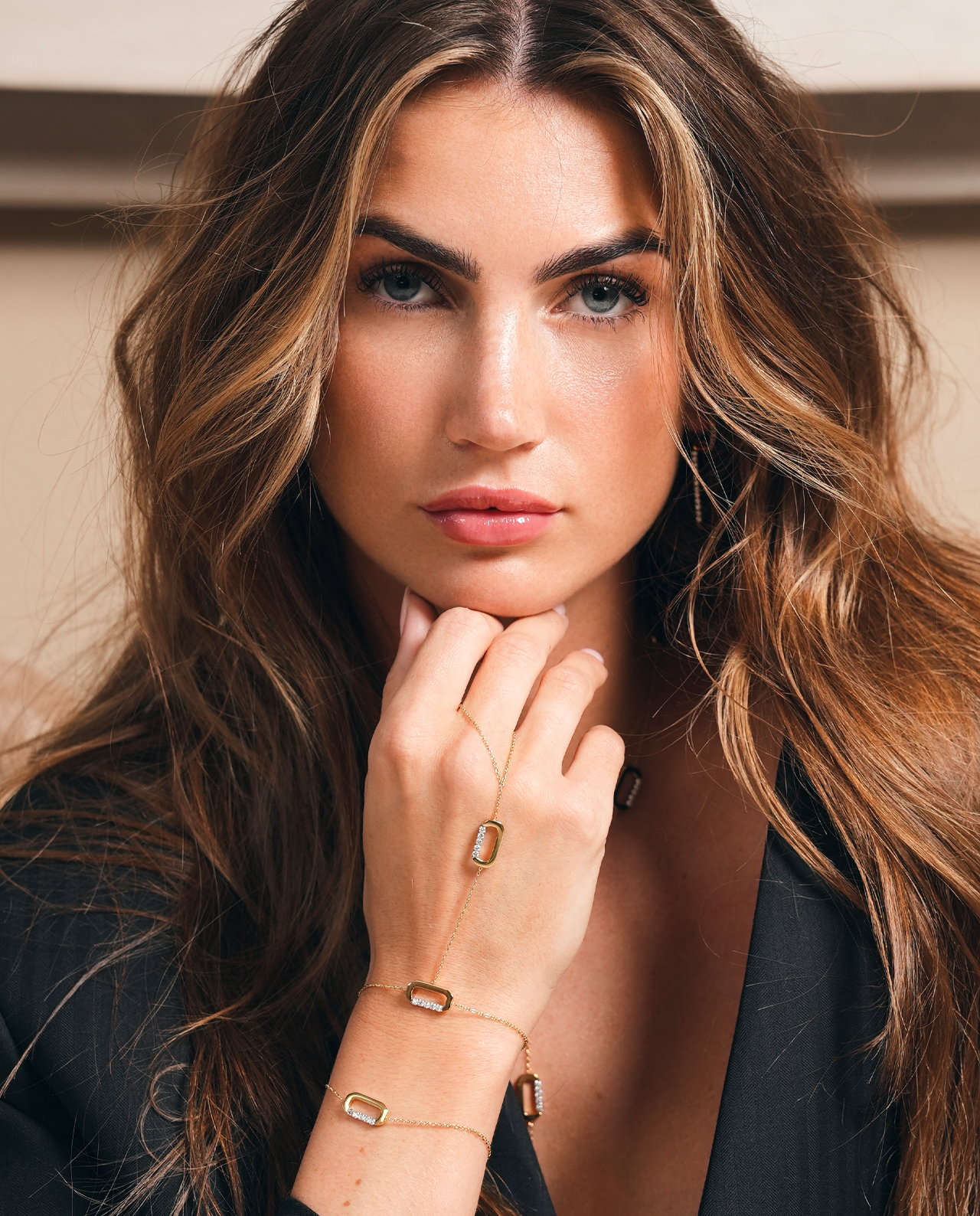 Mini Loulou Handchain Armband