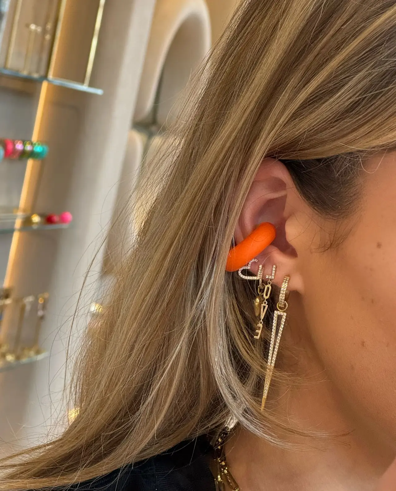 Noé Chunky Earcuff Mat Oranje