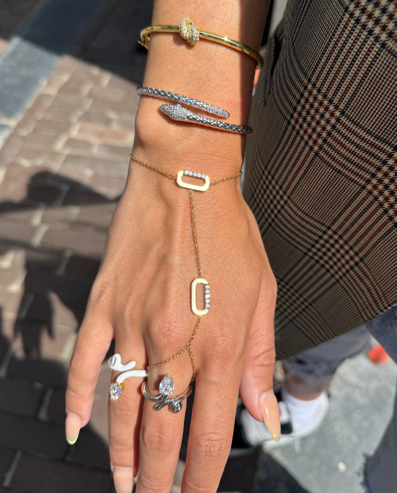 Mini Loulou Handchain Armband